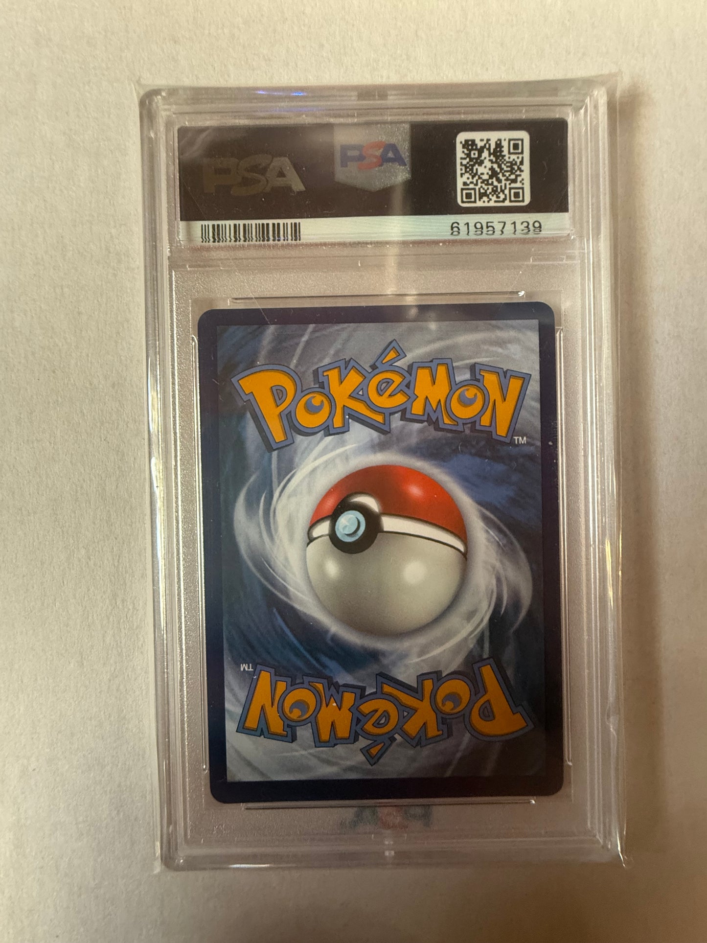 (EN) PSA 9 Charizard V (SWSH050)